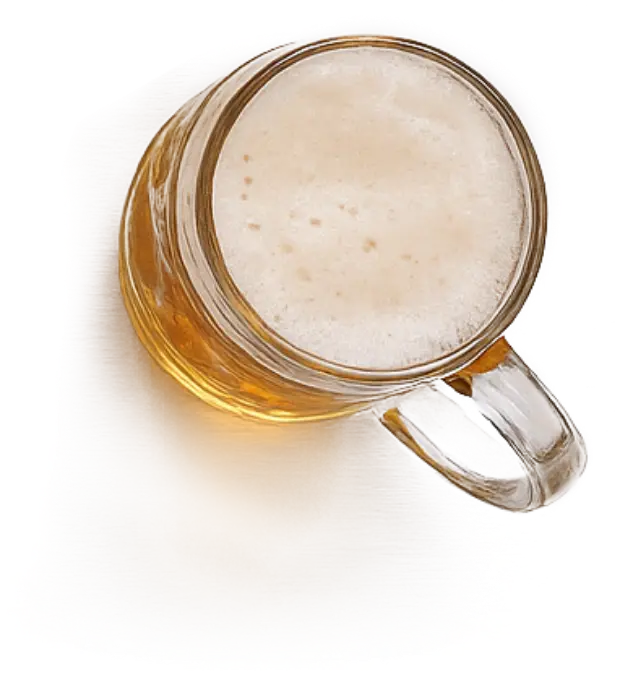 Bierkrug mit frisch gezapftem Bier
